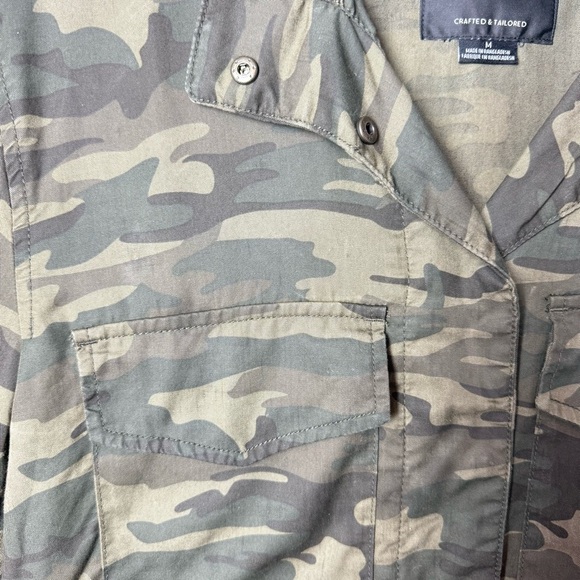 Sanctuary Women’s Camouflage Short Sleeve Button Snap Shirt with Pockets size M - Picture 9 of 11